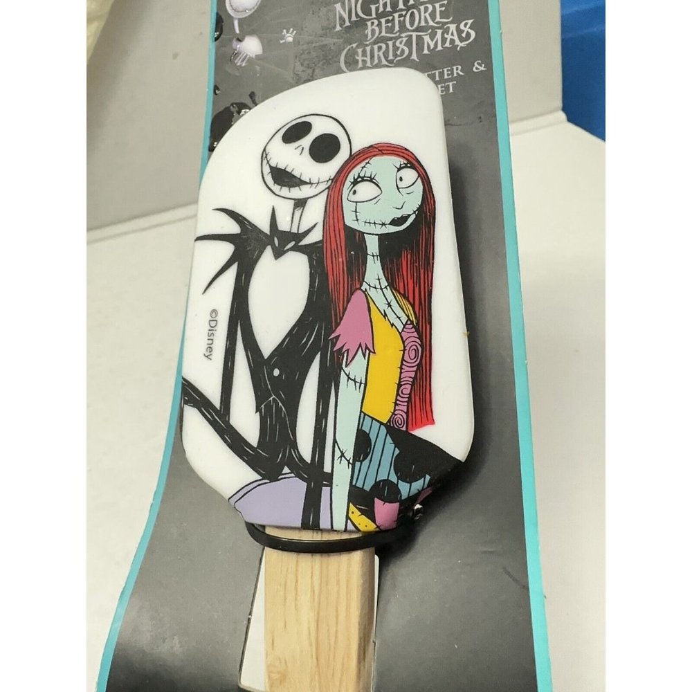 Tim Burton The Nightmare Before Christmas‎ Cookie Cutter & Spatula Set Disney